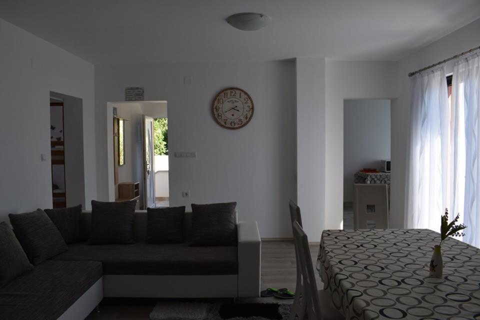 Apartmani Celjak Pag Town Exterior photo